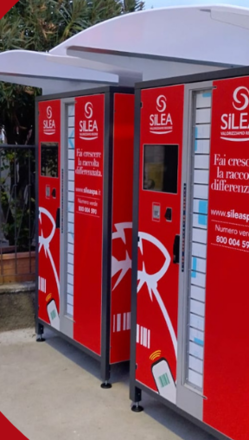 Distributore automatico di sacchi per la raccolta rifiuti
